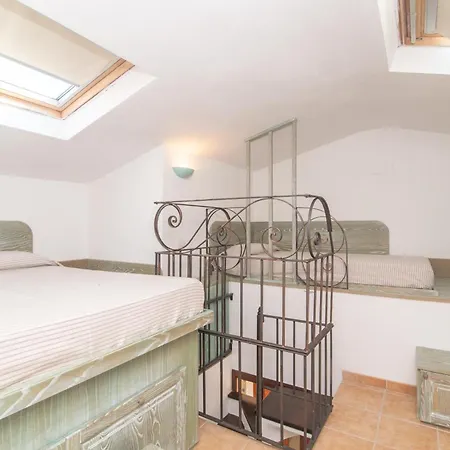 Apartment Mirti 1 Porto Pozzo